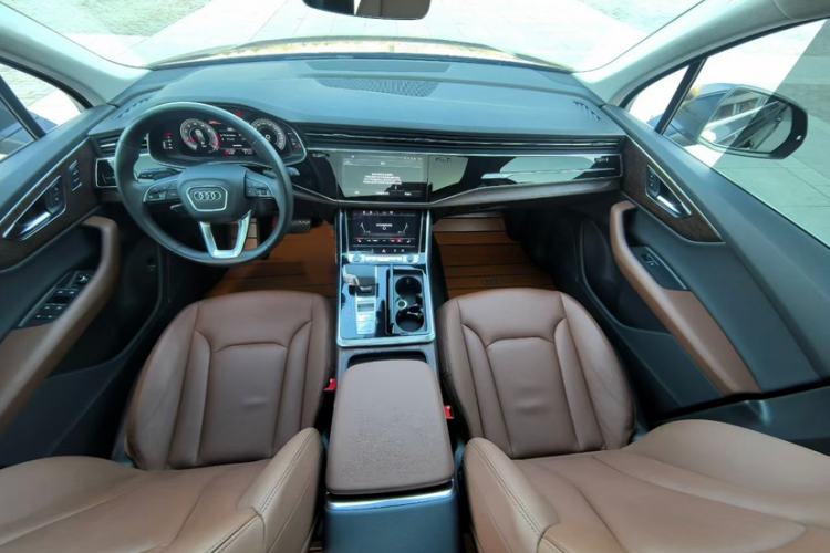 Used Audi Q7 2020 55 TFSI quattro S line sports model