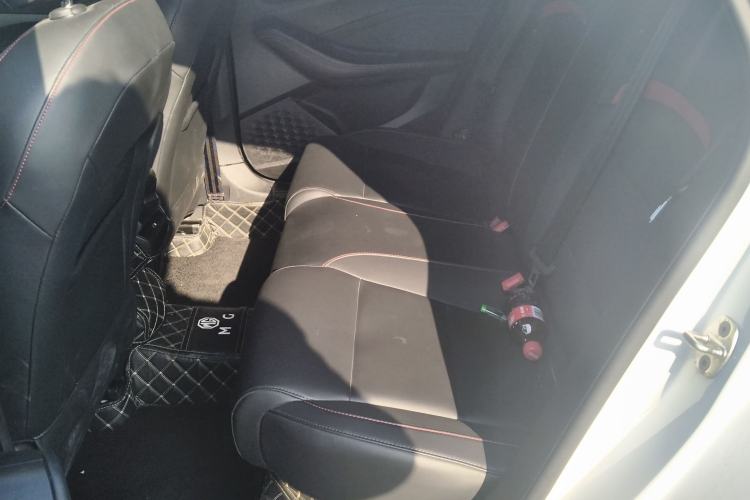 Used MG 5 2021 180 DVVT CVT Youthful Style Edition
