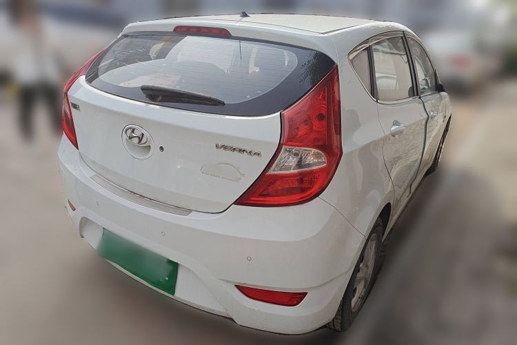 Used Hyundai Verna Ray 2014 1.4L Automatic GLX
