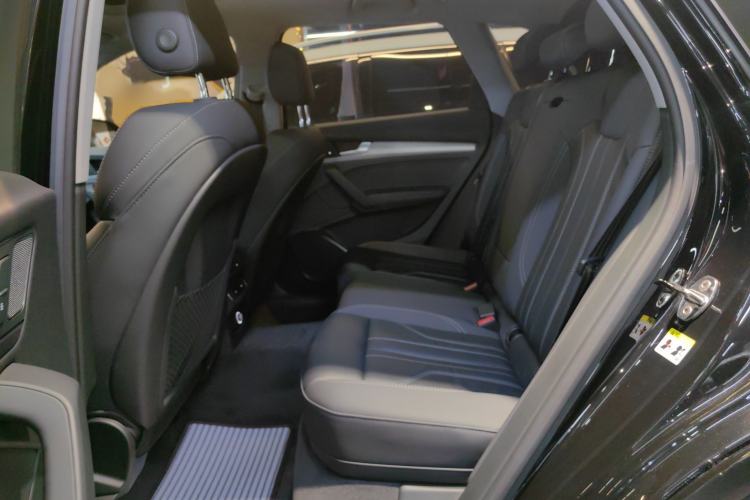 Used Audi Q5L 2022 40T Fashionable and Dynamic Model
