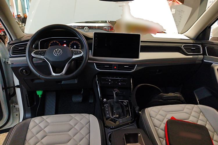 Used Volkswagen Tayron 2023 300TSI Two-Wheel-Drive Luxury Plus Advanced Edition
