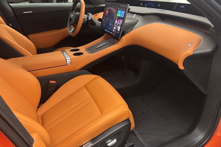 Used  YU7 2025 Ultra-Long Range All-Wheel Drive Pro Version
