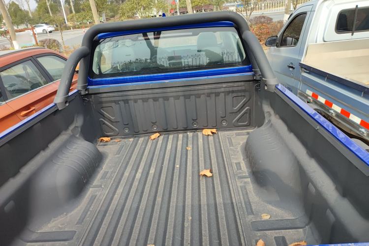 Used Great Wall Poer 2023 2.0T Commercial Version Automatic Diesel 4x4 Elite Long-Box GW4D20M
