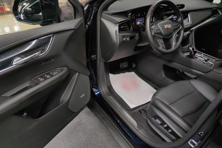 Used Cadillac XT5 2021 2.0T Two-Wheel Drive Luxury Version