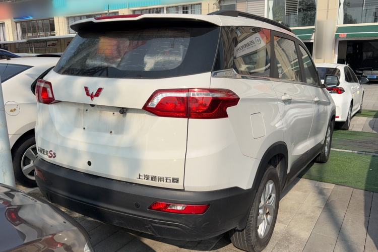 Used Wuling Hongguang S3 2018 1.5L Manual Comfort Model China V Standard