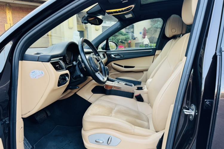 Used Porsche Macan 2017 Macan 2.0T
