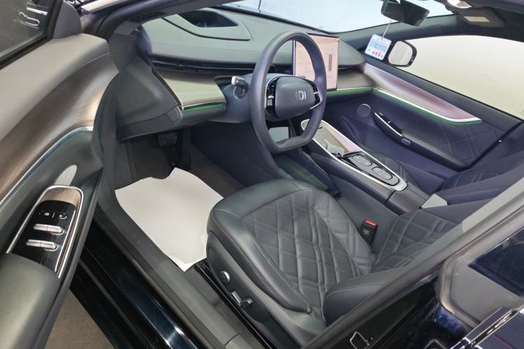 Used  A07 2024 Pure Electric "True Fragrance" Edition 515 Prestige Model
