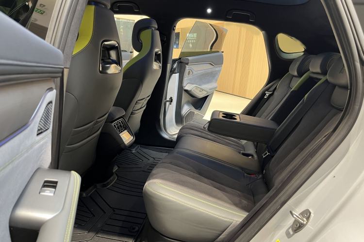 Used BYD Song L EV 2025 Intelligent Driving Version 602 km Range LiDAR-equipped All-Wheel-Drive Type