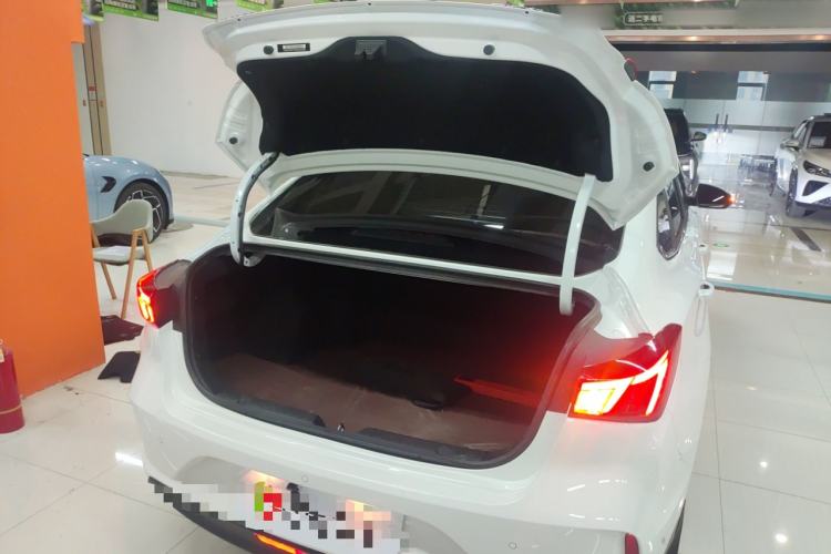 Used Changan Eado New Energy 2022 EV460 Smart Ride-Hailing Edition – Lithium Iron Phosphate