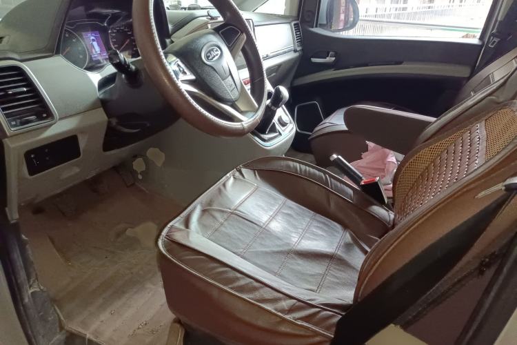 Used  M4 2016 2.0L manual Comfort trim level
