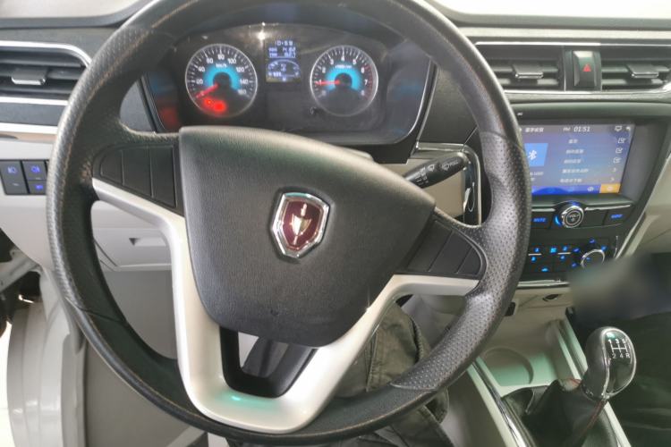 Used Jinbei New Hiace X30L 2023 1.5L Wealth Edition Van 2/5 Seats Non-Air-Conditioned Version SWC15M
