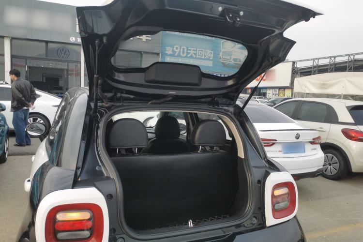 Used ORA Black Cat 2021 301 km Basic Version