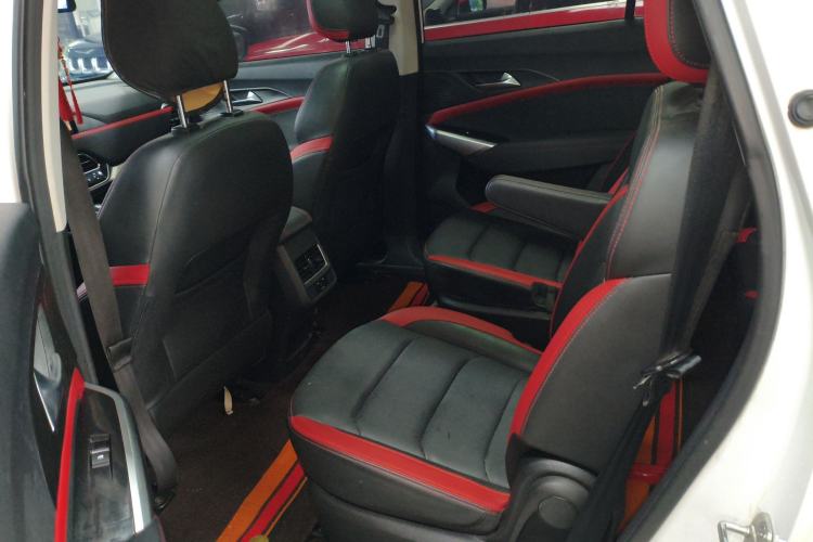 Used SOL X8 2021 300T DCT Luxury Smart Connect Edition 5 Seats
