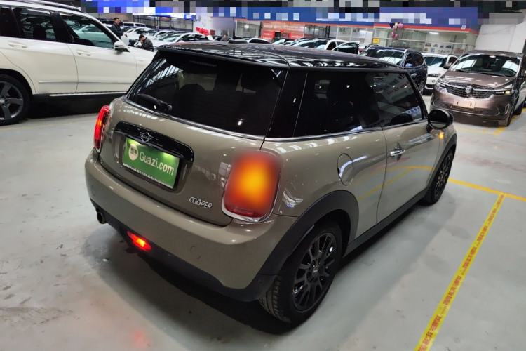 Used  MINI 2019 1.5T COOPER Classic Edition