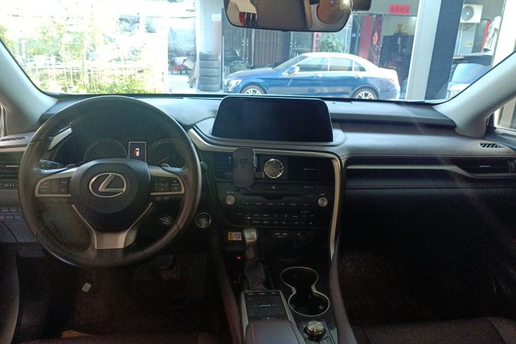 Used Lexus RX 2020 Revised Version 300 Two-Wheel Drive Comfort Edition
