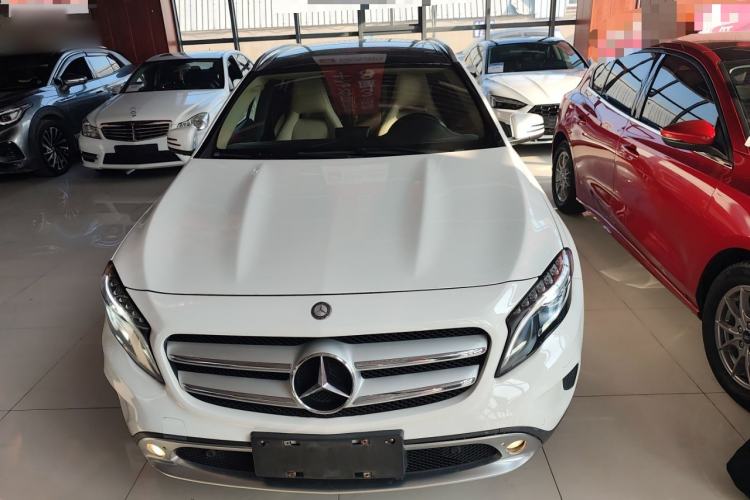 Used Mercedes-Benz GLA 2015 GLA 200 Fashion Model
