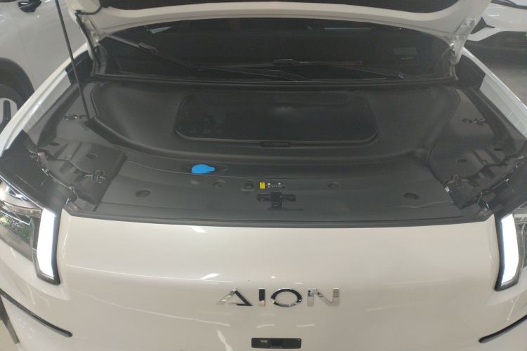 Used AION V 2024 Aion Tyrannosaurus 650 LiDAR Edition
