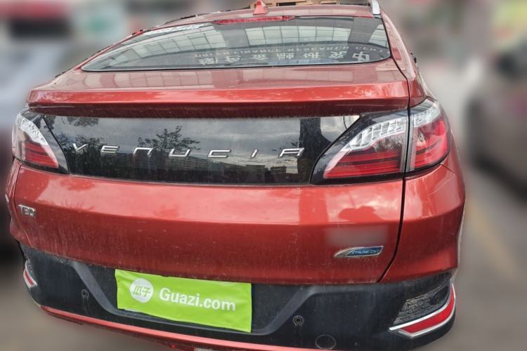 Used Venucia T90 2017 2.0L CVT Smart Edition
