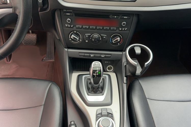 Used BMW X1 2014 sDrive18i Fashion Model
