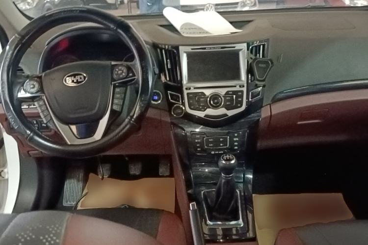 Used BYD Surui 2015 1.5L Manual Comfort Model
