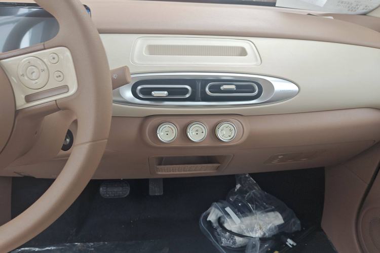 Used Wuling Hongguang MINIEV 2025 Four-Door Version Advanced Edition
