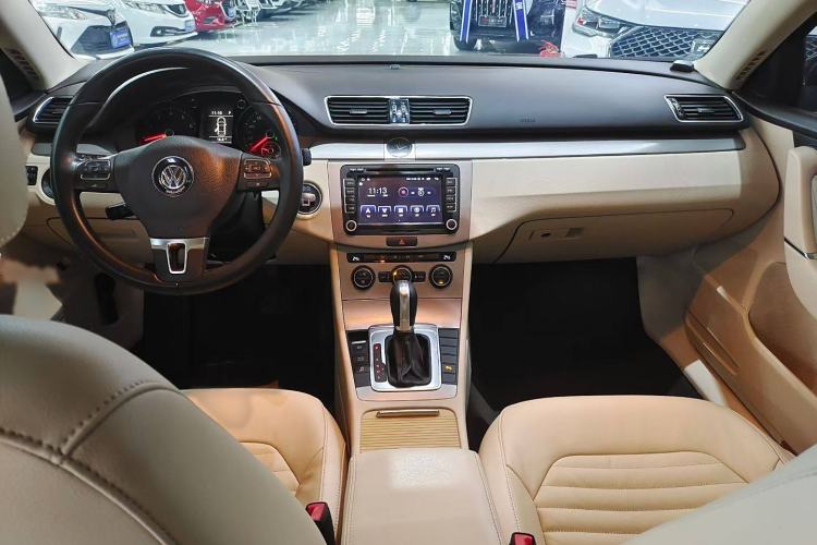 Used Volkswagen Magotan 2015 1.8TSI Advanced Model
