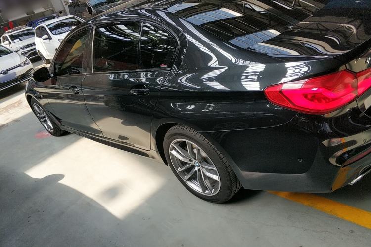 Used BMW 5 Series 2019 525Li M Sport Package
