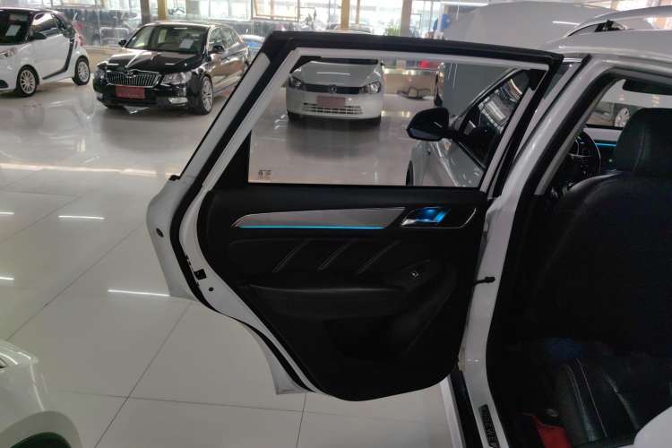 Used Roewe RX5 2019 20T Two-Wheel Drive Automatic 4G Connected Platinum Edition
