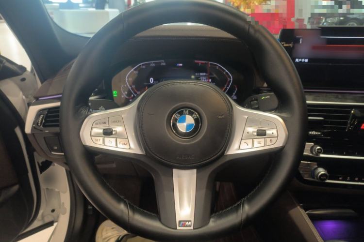 Used BMW 5 Series 2022 Second Facelift 525Li M Sport Package