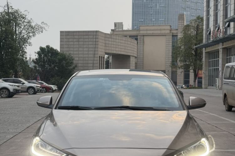 Used Hyundai Elantra 2016 1.6L Automatic ZhiXuan · Luxury Version
