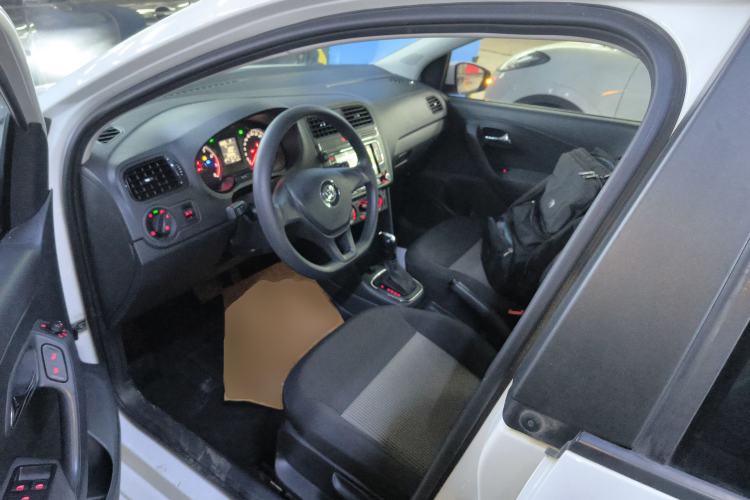 Used Volkswagen Polo 2016 1.4L Automatic Trendy Model
