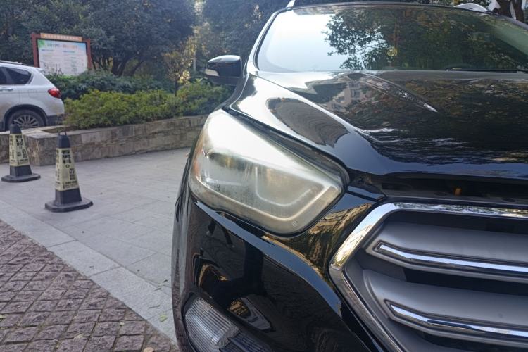 Used Ford Kuga 2017 EcoBoost 180 Two-Wheel-Drive Platinum Edition