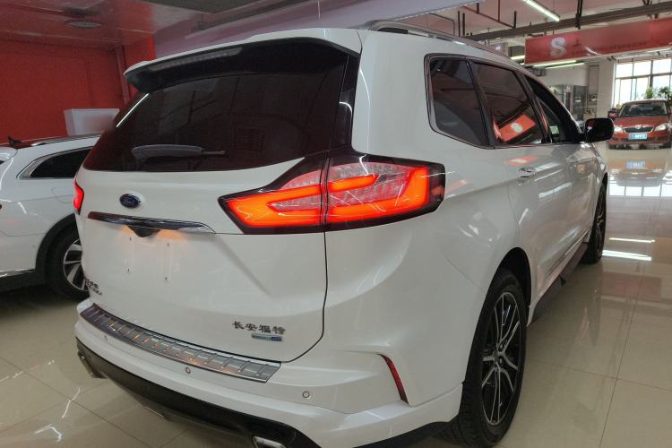 Used Ford Edge 2020 EcoBoost 245 Two-Wheel Drive Titanium 7-Seater
