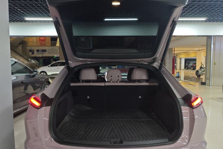 Used ONVO L60 2024 60 kWh Rear-Drive Version
