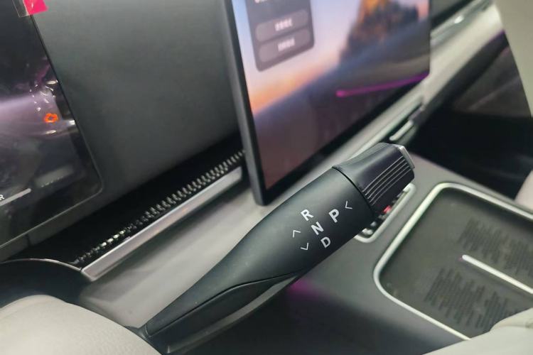 Used VOYAH Dream 2025 PHEV Four-Wheel-Drive Flagship Version – Qiankun Edition
