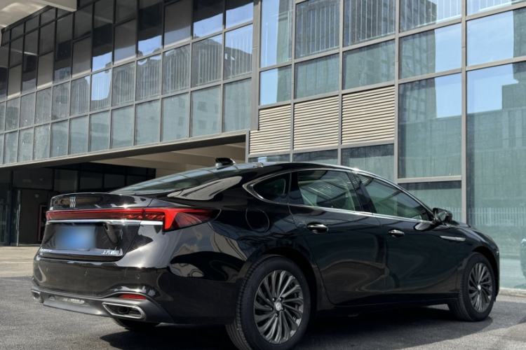 Used Buick LaCrosse 2025 28T Platinum Edition