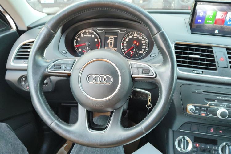 Used Audi Q3 2015 35 TFSI Comfort Model