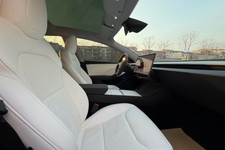 Used Tesla Model 3 2023 Rear-Wheel-Drive Version
