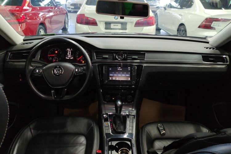 Used Volkswagen Passat 2017 330TSI DSG Luxury Edition