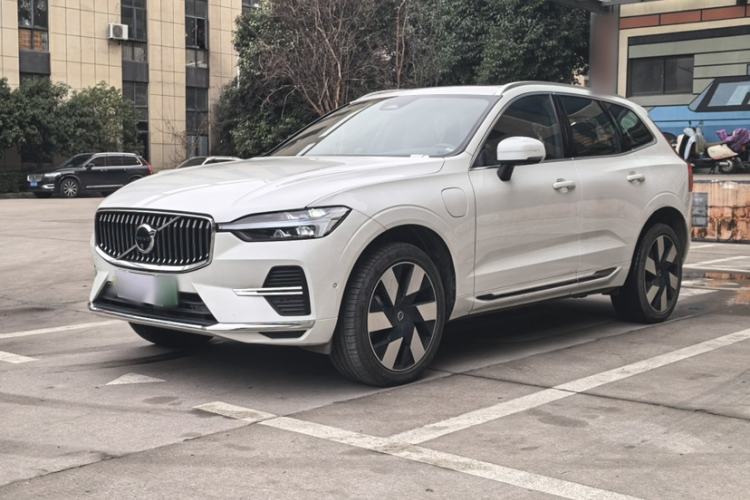 Used Volvo XC60 New Energy 2025 Plug-in Hybrid Long-Range All-Wheel Drive Smart Luxury Edition