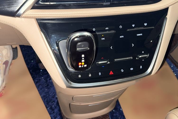 Used Buick GL8 2021 ES Land Cruiser 653T Luxury Edition
