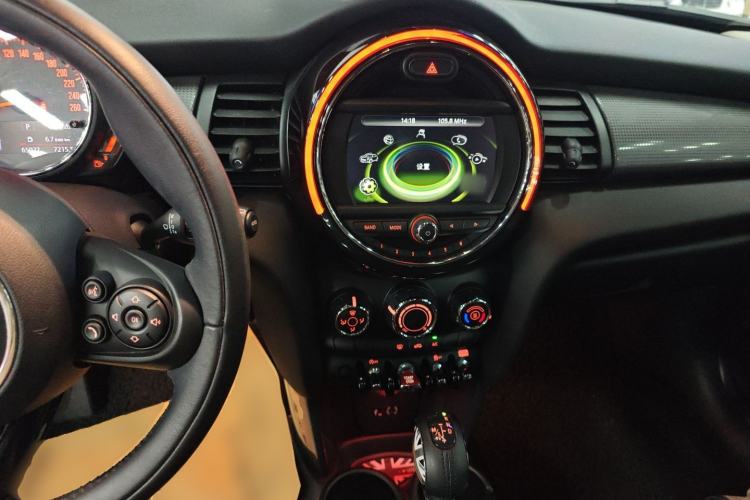 Used  MINI 2016 1.5T COOPER
