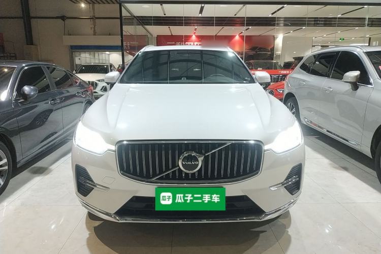 Used Volvo XC60 2023 B5 4x4 Smart Luxury Edition