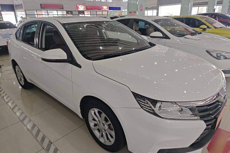 Used Soueast A5 Wing Dance 2019 1.5L CVT Wingzun Edition China VI compliant
