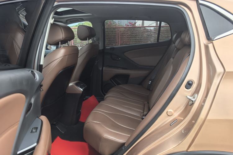 Used Acura CDX 2016 1.5T Two-Wheel Drive Deluxe Edition