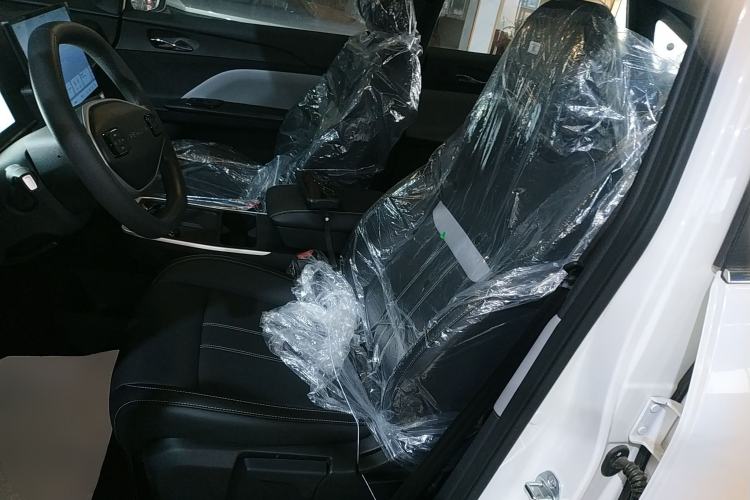 Used Venucia VX6 2024 520 Travel Edition
