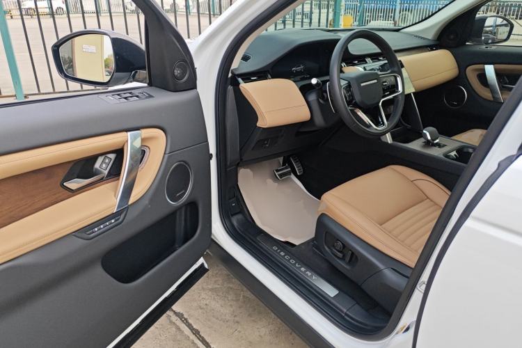 Used Land Rover Discovery Sport 2025 249 PS Performance Tech Edition
