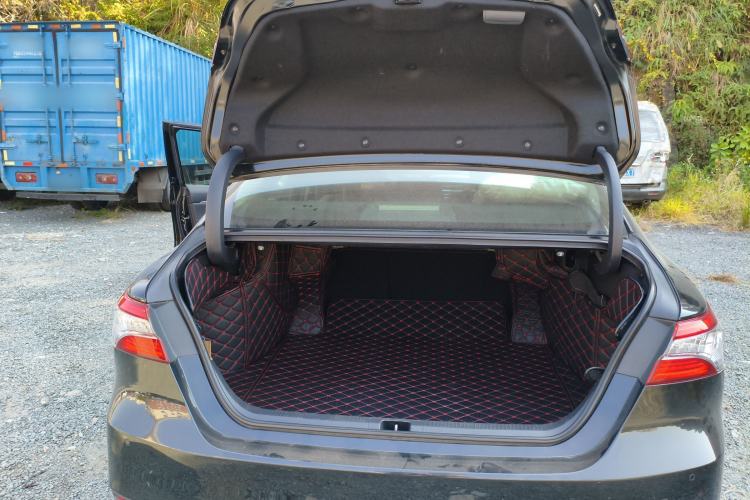 Used Toyota Camry 2018 Dual-Engine 2.5 HG Luxury Edition
