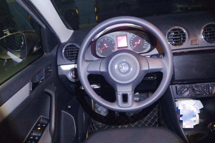 Used Volkswagen Jetta 2015 Zhihui Edition 1.4L Manual Comfort Model