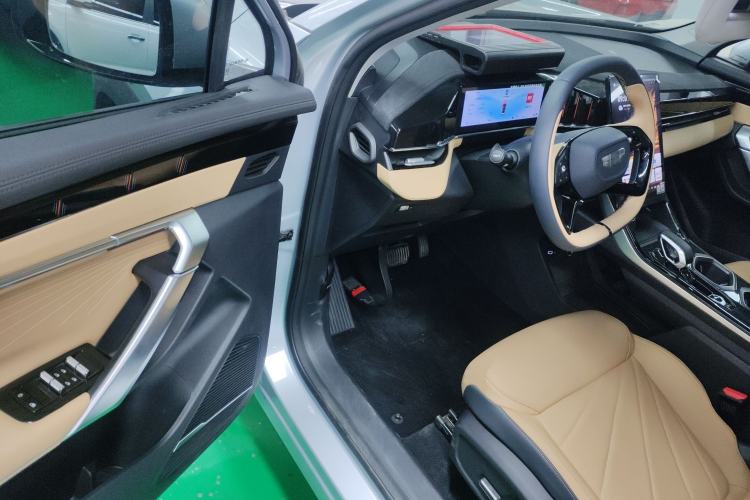 Used Geely Auto FX11 2023 1.5TD DCT Prestige Edition
